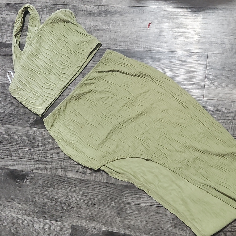 Conjunto de falda y camisa